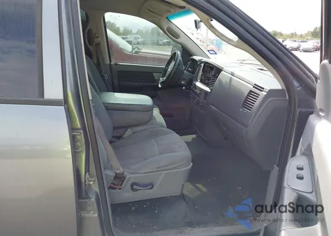 2007 Dodge Ram 1500 Slt/Trx4 Off Road/Sport из США, поврежденный, VIN 1D7HU18257J622767